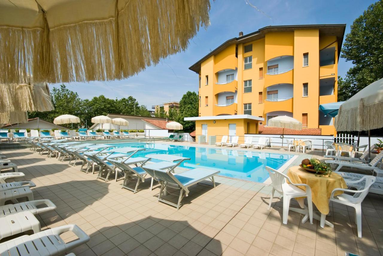 Hotel & Residence Parador Cesenatico Zewnętrze zdjęcie